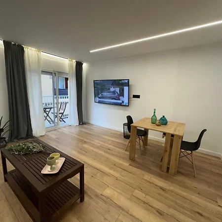 Apartment Vidanova 2 *